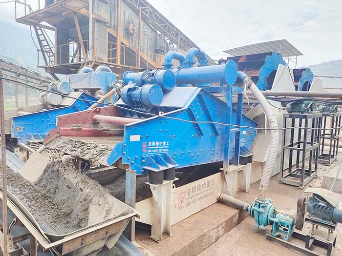 ��(x��)ɳ����һ�w�C(j��)�܌�(sh��)�F(xi��n)��(x��)ɰ�Ļ����c��ˮ���x